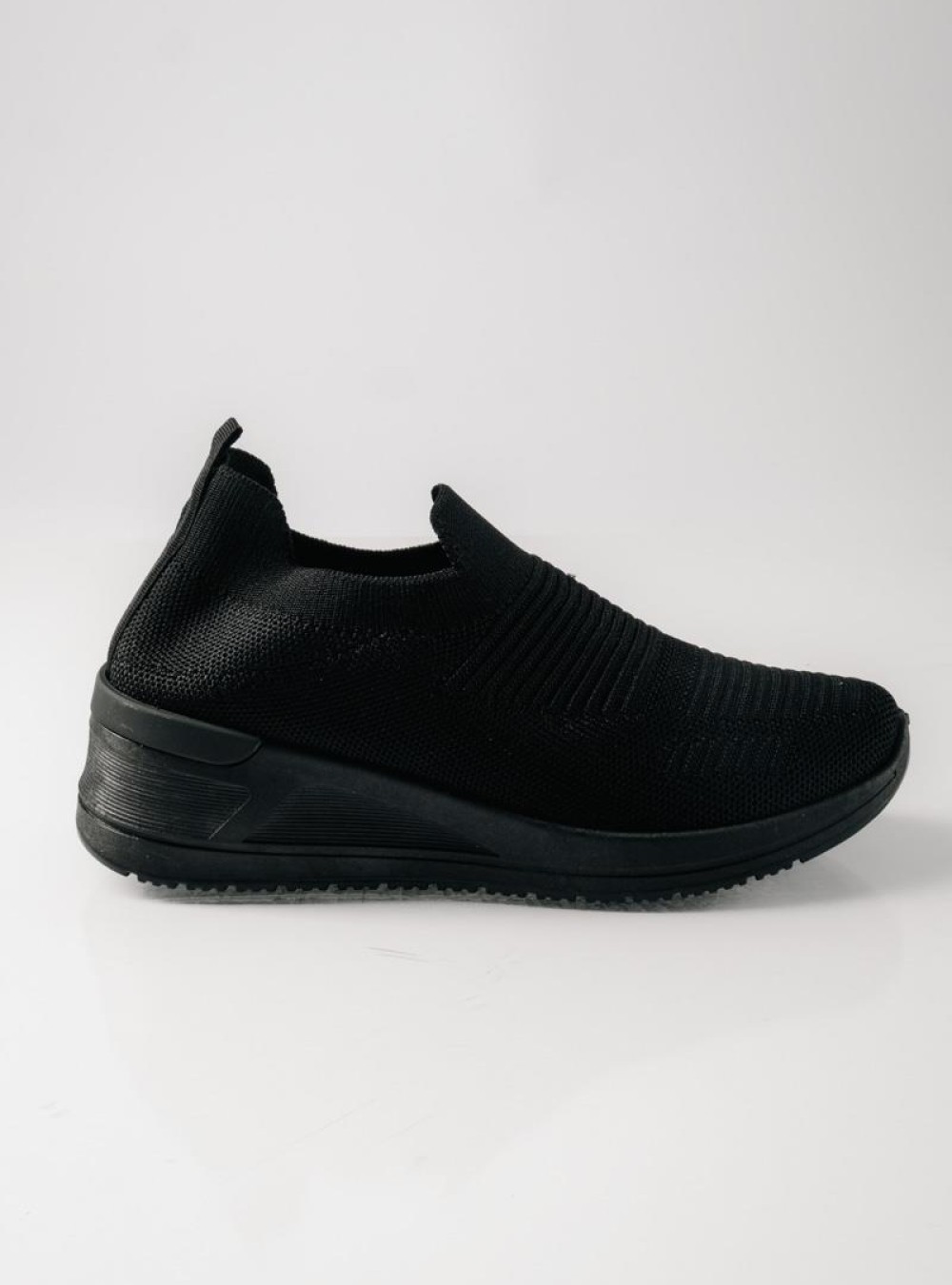 Slip-on γυναικεία sneakers  τύπου κάλτσα  ΜΑΥΡΟ Slip-on γυναικεία sneakers  τύπου κάλτσα  ΜΑΥΡΟ
