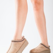 Clog δίσολο με εσωτερική γούνα και boho σχέδιο ΠΟΥΡΟ Clog δίσολο με εσωτερική γούνα και boho σχέδιο ΠΟΥΡΟ