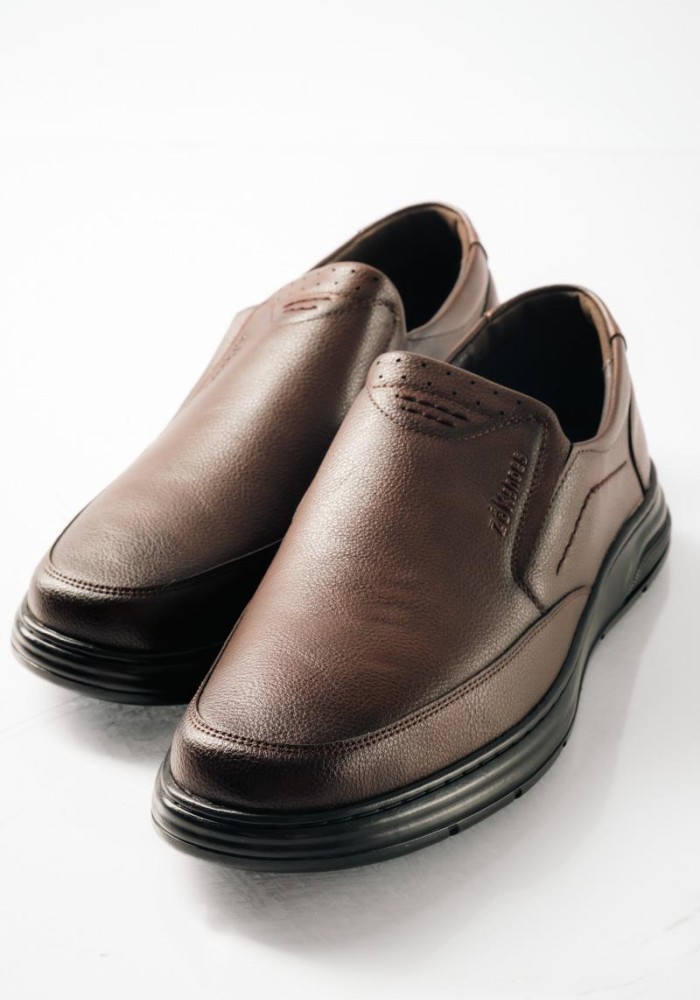 ΖΑΚ ανδρικά slip-on με κομψές λεπτομέρειες ραφών για διαχρονικό στυλ ΚΑΦΕ