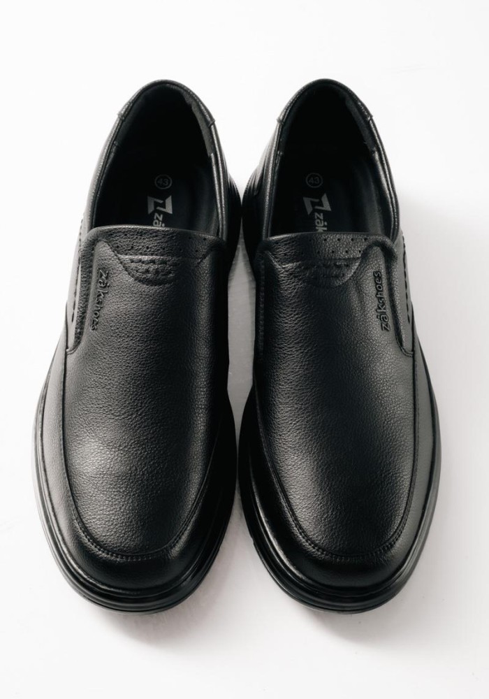 ΖΑΚ ανδρικά slip-on με κομψές λεπτομέρειες ραφών για διαχρονικό στυλ ΜΑΥΡΟ
