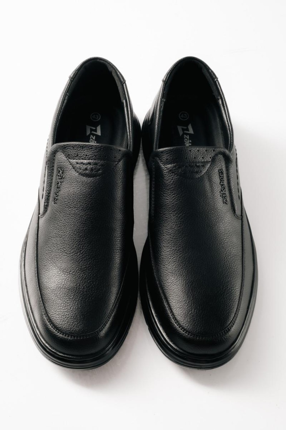 ΖΑΚ ανδρικά slip-on με κομψές λεπτομέρειες ραφών για διαχρονικό στυλ ΜΑΥΡΟ ΖΑΚ ανδρικά slip-on με κομψές λεπτομέρειες ραφών για διαχρονικό στυλ ΜΑΥΡΟ
