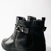 Casual biker μποτάκι με ζωνάκι ΜΑΥΡΟ Casual biker μποτάκι με ζωνάκι ΜΑΥΡΟ