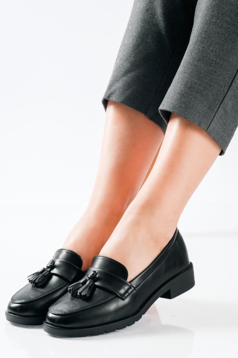 Flat matte loafers σε fashioned στυλ ΜΑΥΡΟ