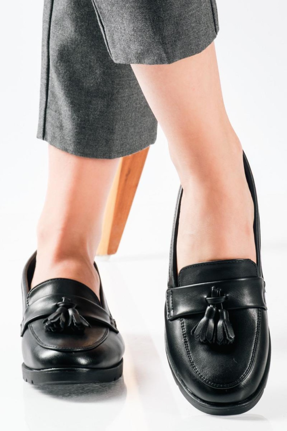 Flat matte loafers σε fashioned στυλ ΜΑΥΡΟ