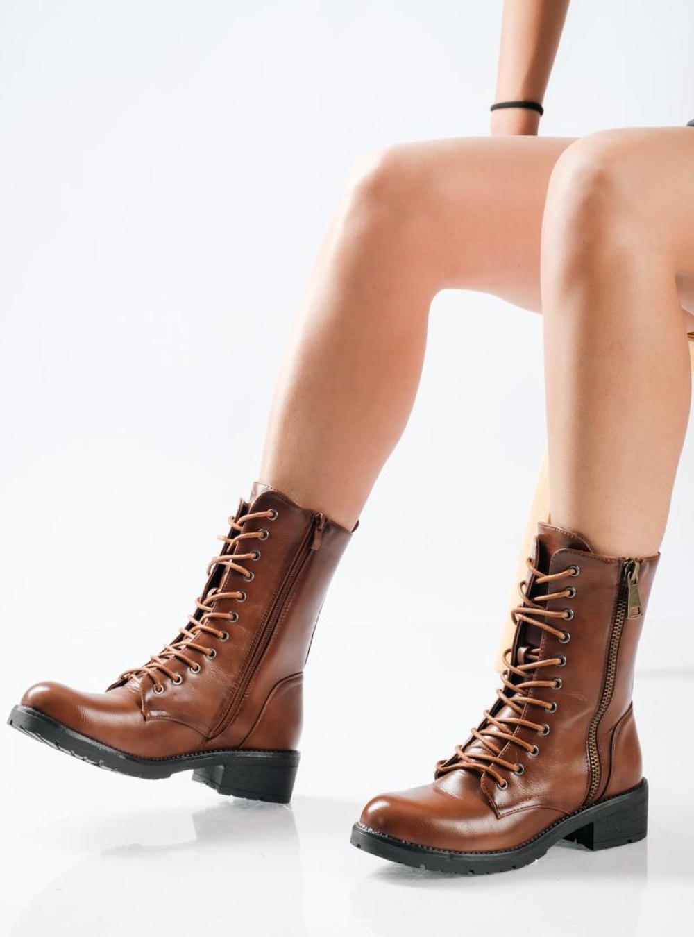 Αρβυλάκια με διακοσμητικό φερμουάρ στο εξωτερικό μέρος ΤΑΜΠΑ Αρβυλάκια με διακοσμητικό φερμουάρ στο εξωτερικό μέρος ΤΑΜΠΑ