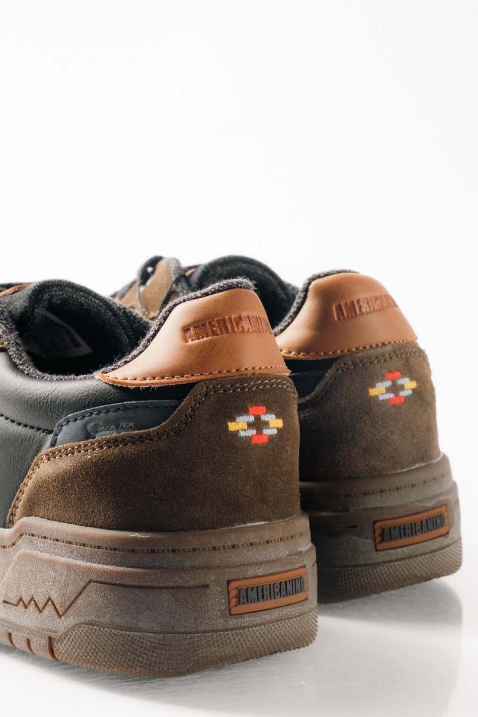 AMERICANINO Ανδρικά retro sneakers με suede λεπτομέρειες ΛΑΔΙ