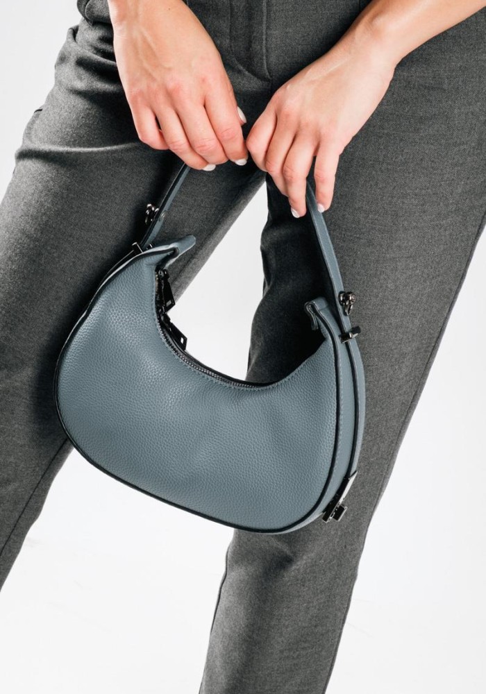 Τσάντα μικρή σε στυλ Crescent Bag με λουράκι χιαστί στο εσωτερικό μέρος ΠΕΤΡΟΛ