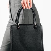 Office Look τσάντα με πλεκτά χερούλια και έξτρα χιαστί λουράκι εσωτερικά ΜΑΥΡΟ Office Look τσάντα με πλεκτά χερούλια και έξτρα χιαστί λουράκι εσωτερικά ΜΑΥΡΟ