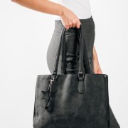 Nubuck τσάντα ώμου ευρύχωρη με επιπλέον χιαστί λουράκι εσωτερικά ΜΑΥΡΟ