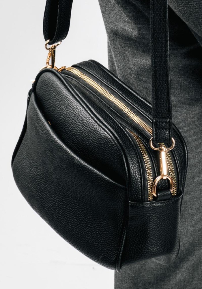 Τσάντα crossbody μικρή με εξωτερικές θήκες ΜΑΥΡΟ