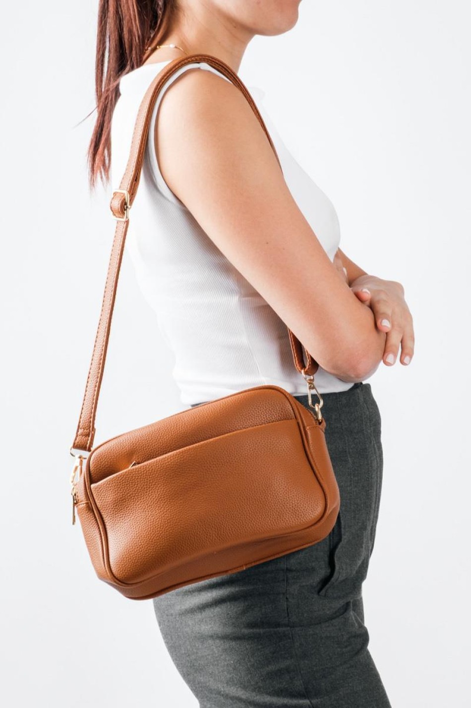Τσάντα crossbody μικρή με εξωτερικές θήκες ΤΑΜΠΑ