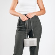 Βραδινό τσαντάκι clutch και λεπτή αλυσίδα ΑΣΗΜΙ