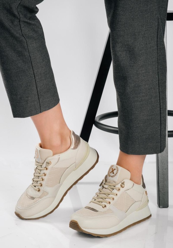 XTI Casual sneakers με ελαστικά κορδόνια ΜΠΕΖ