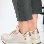 XTI Casual sneakers με ελαστικά κορδόνια ΜΠΕΖ XTI Casual sneakers με ελαστικά κορδόνια ΜΠΕΖ