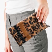 Πορτοφόλι αναδιπλούμενο με animal print και διπλή ρίγα ΛΕΟΠΑΡ
