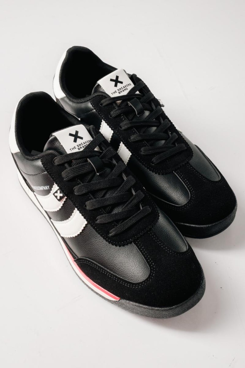 XTI Ανδρικά sneakers με χρωματική αντίθεση ΜΑΥΡΟ