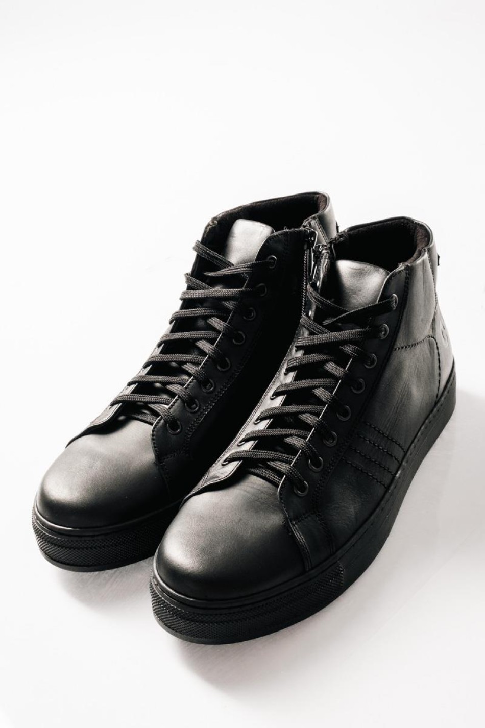COMMANCHERO δερμάτινο ημίμποτο τύπου sneaker με κορδόνια ΜΑΥΡΟ