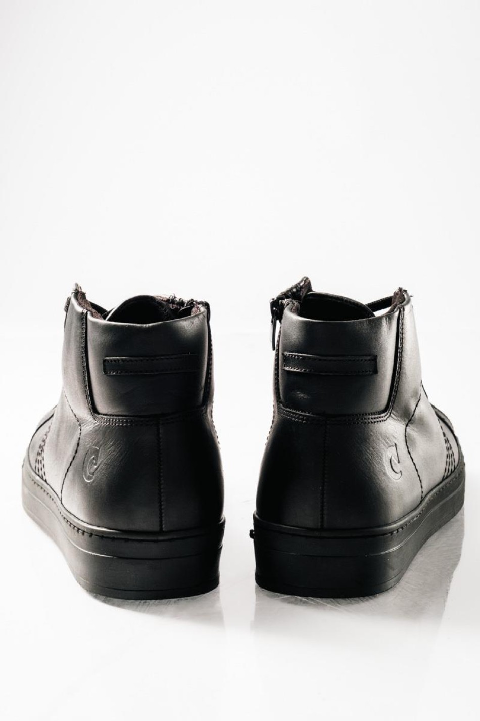 COMMANCHERO δερμάτινο ημίμποτο τύπου sneaker με κορδόνια ΜΑΥΡΟ