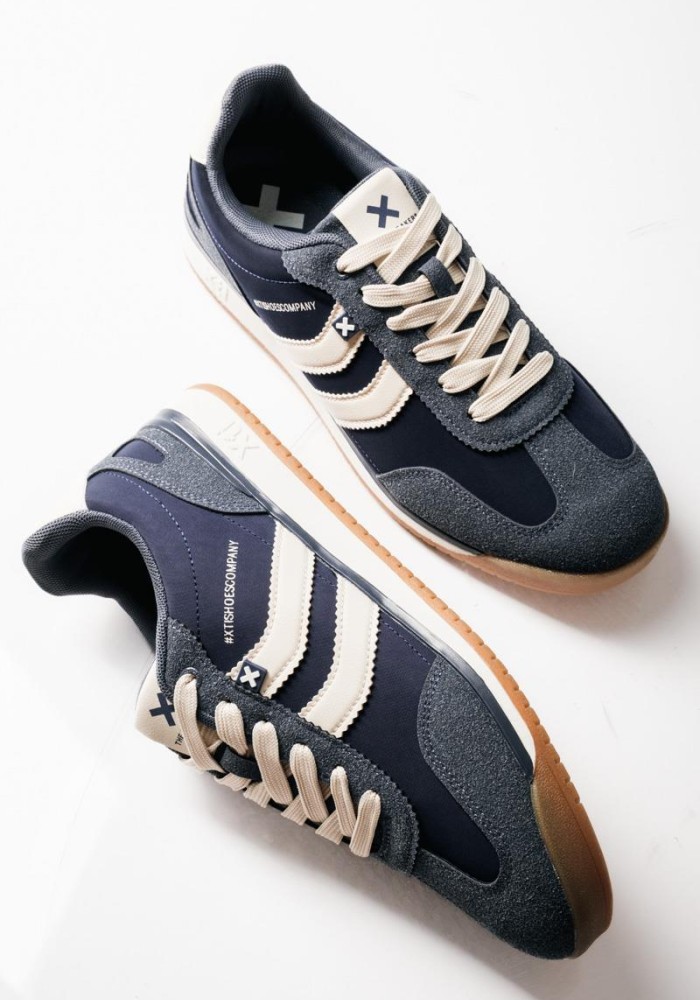 XTI Ανδρικά sneakers με ρίγες στο πλάι και λευκές λεπτομέρειες ΜΠΛΕ