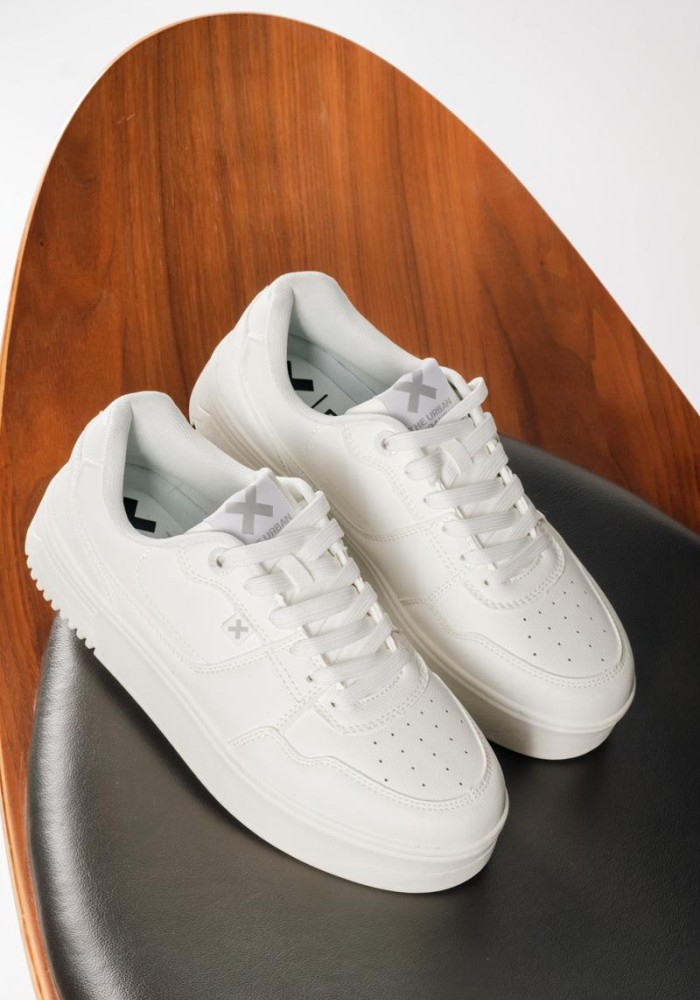 XTI Streetwear γυναικεία sneakers με κορδόνια ΑΣΠΡΟ