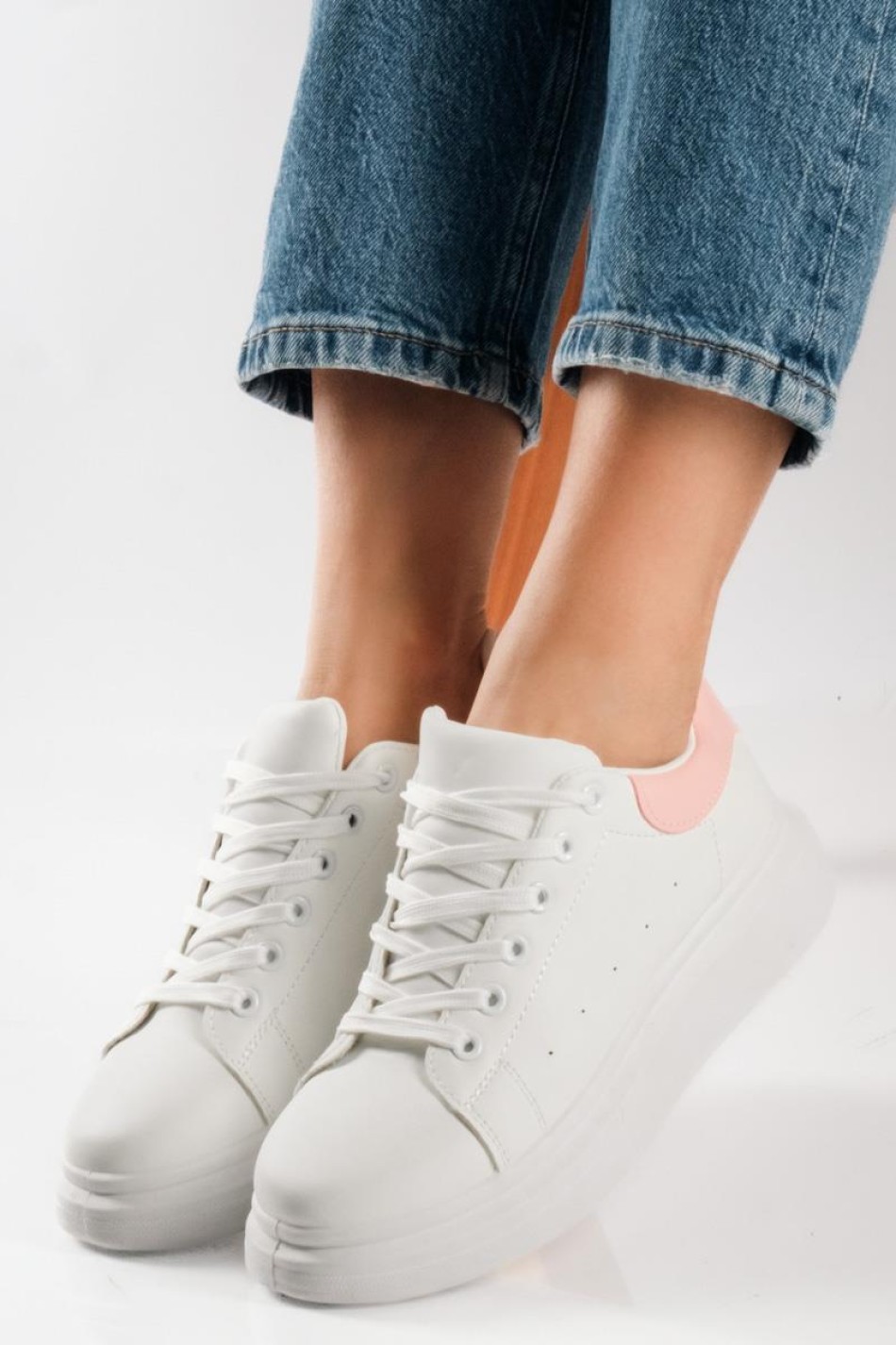 Δίσολα sneakers λευκά με ροζ λεπτομέρεια στη φτέρνα ΑΣΠΡΟ/ΡΟΖ Δίσολα sneakers λευκά με ροζ λεπτομέρεια στη φτέρνα ΑΣΠΡΟ/ΡΟΖ