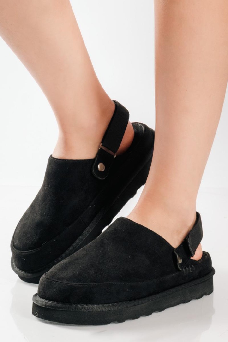 Δίσολα suede clogs με λουράκι velcro στο πίσω μέρος ΜΑΥΡΟ Δίσολα suede clogs με λουράκι velcro στο πίσω μέρος ΜΑΥΡΟ
