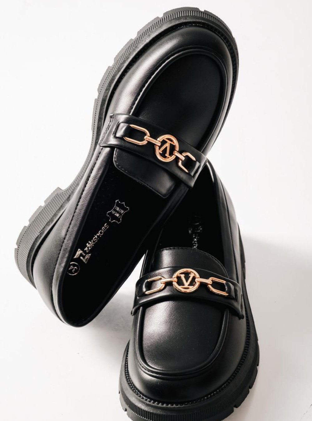 ZAK ματ loafers για κορίτσια με χρυσή αλυσίδα και τρακτερωτή σόλα ΜΑΥΡΟ