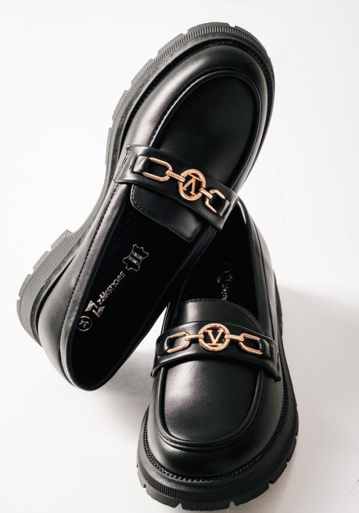 ZAK ματ loafers για κορίτσια με χρυσή αλυσίδα και τρακτερωτή σόλα ΜΑΥΡΟ