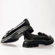 ZAK λουστρίνι loafers για κορίτσια με χρυσή αλυσίδα και τρακτερωτή σόλα ΜΑΥΡΟ