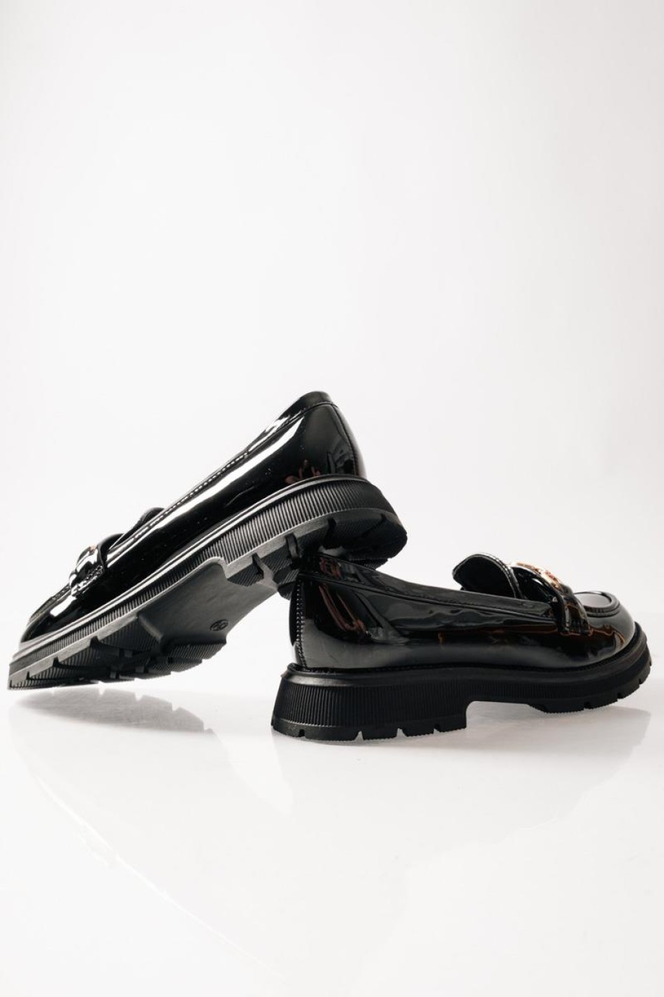 ZAK λουστρίνι loafers για κορίτσια με χρυσή αλυσίδα και τρακτερωτή σόλα ΜΑΥΡΟ