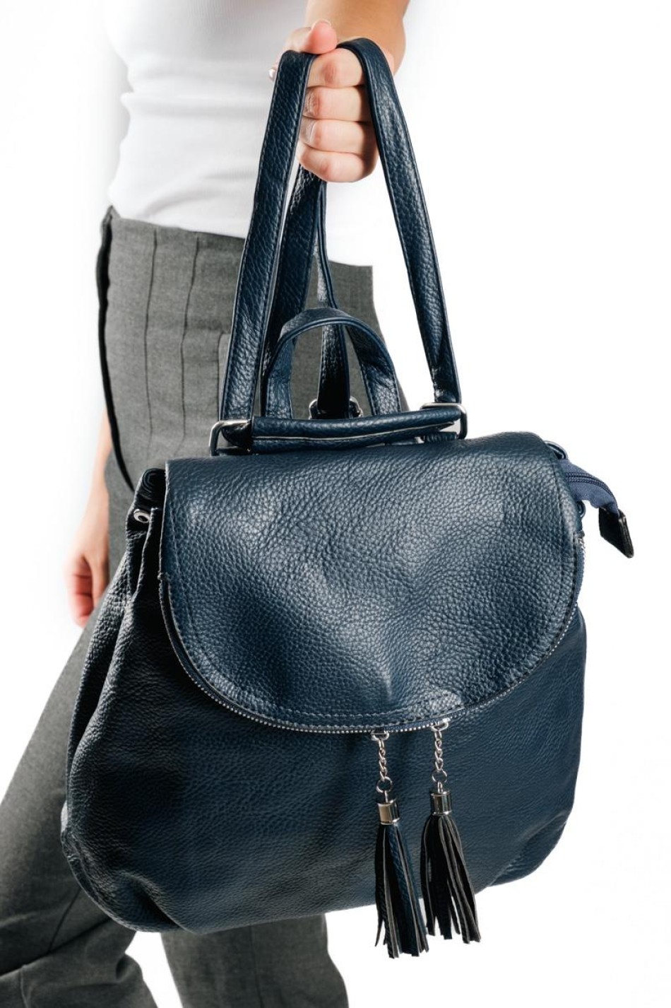 Backpack με μαγνητικό κούμπωμα και διακοσμητικά κρόσια ΜΠΛΕ