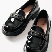 ADAMS λουστρίνι loafers για κορίτσια με μεταλλική πεταλούδα ΜΑΥΡΟ