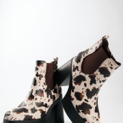Δίσολα ankle boots με χοντρό τακούνι και animal print σχέδιο ΚΑΦΕ