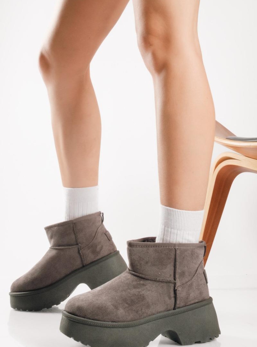 Chunky suede μποτάκια με γούνα και ιδιαίτερο τακούνι ΓΚΡΙ