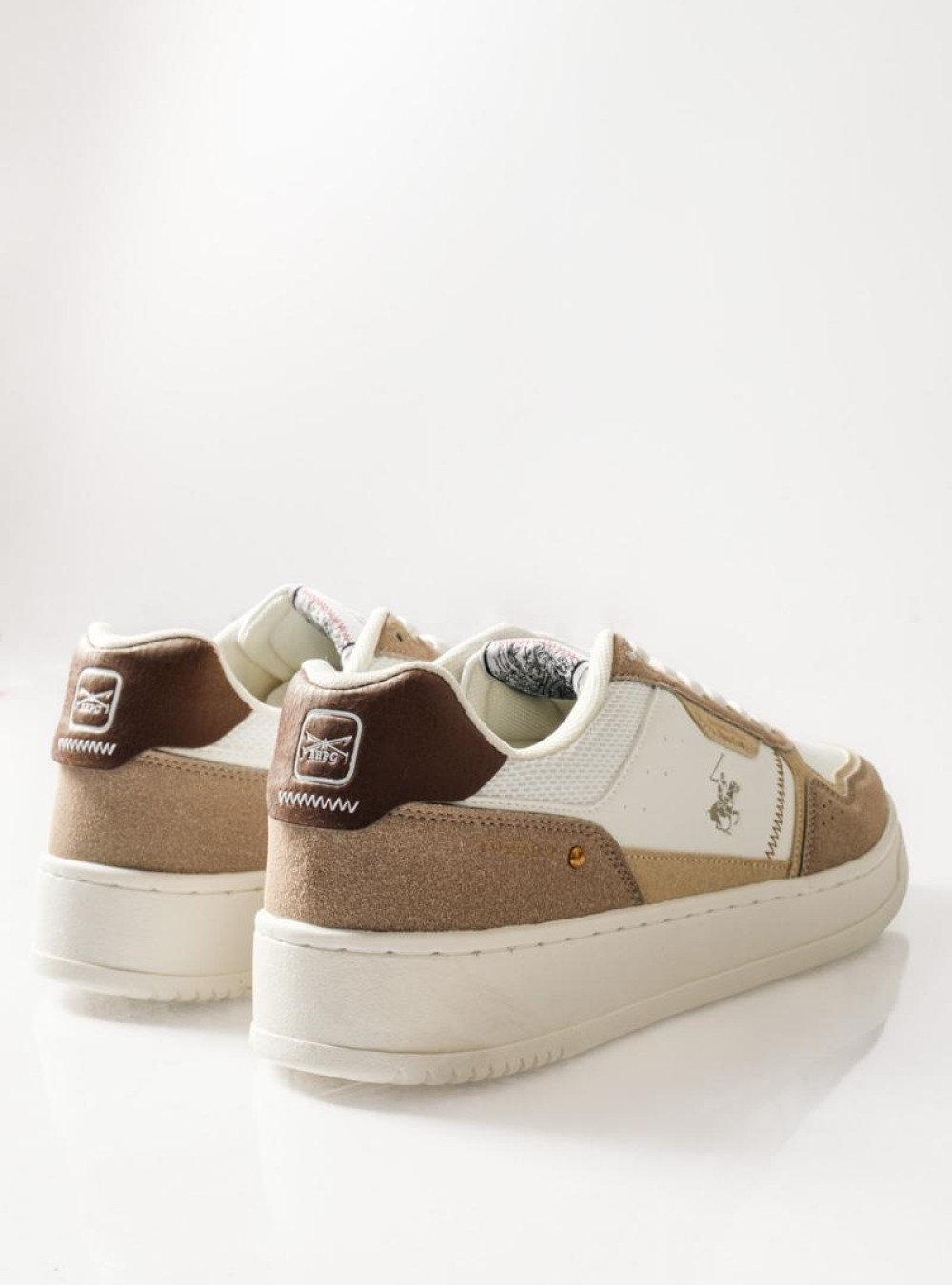 BEVERLY HILLS POLO CLUB sneaker με μπεζ suede λεπτομέρειες ΑΣΠΡΟ BEVERLY HILLS POLO CLUB sneaker με μπεζ suede λεπτομέρειες ΑΣΠΡΟ