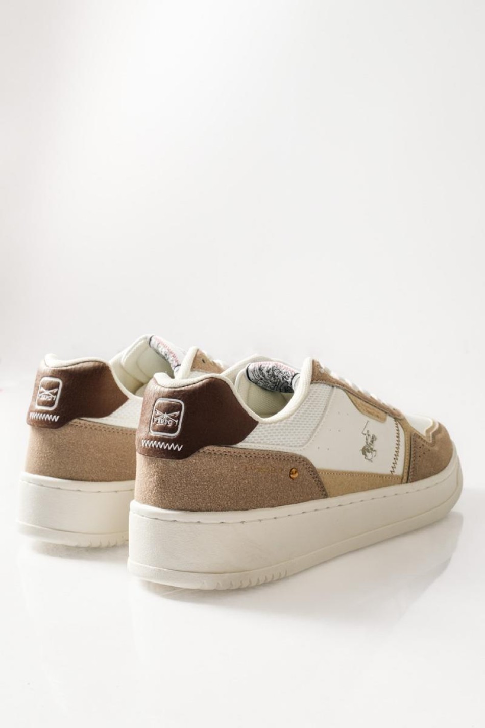 BEVERLY HILLS POLO CLUB sneaker με μπεζ suede λεπτομέρειες ΑΣΠΡΟ BEVERLY HILLS POLO CLUB sneaker με μπεζ suede λεπτομέρειες ΑΣΠΡΟ