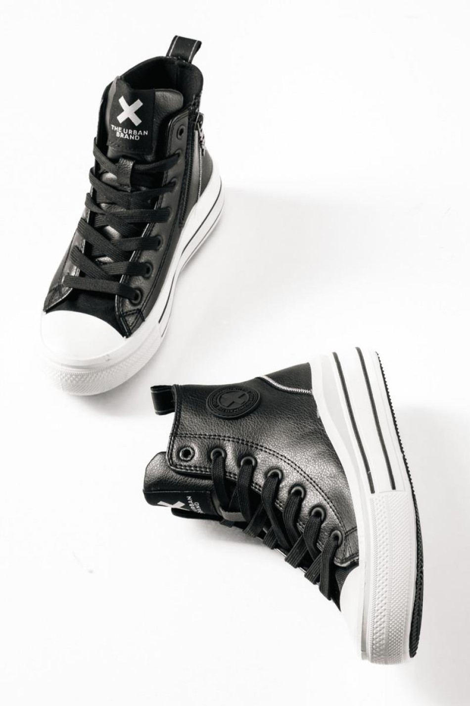 XTI sneakers μποτάκια με κορδόνια και φερμουάρ ΜΑΥΡΟ