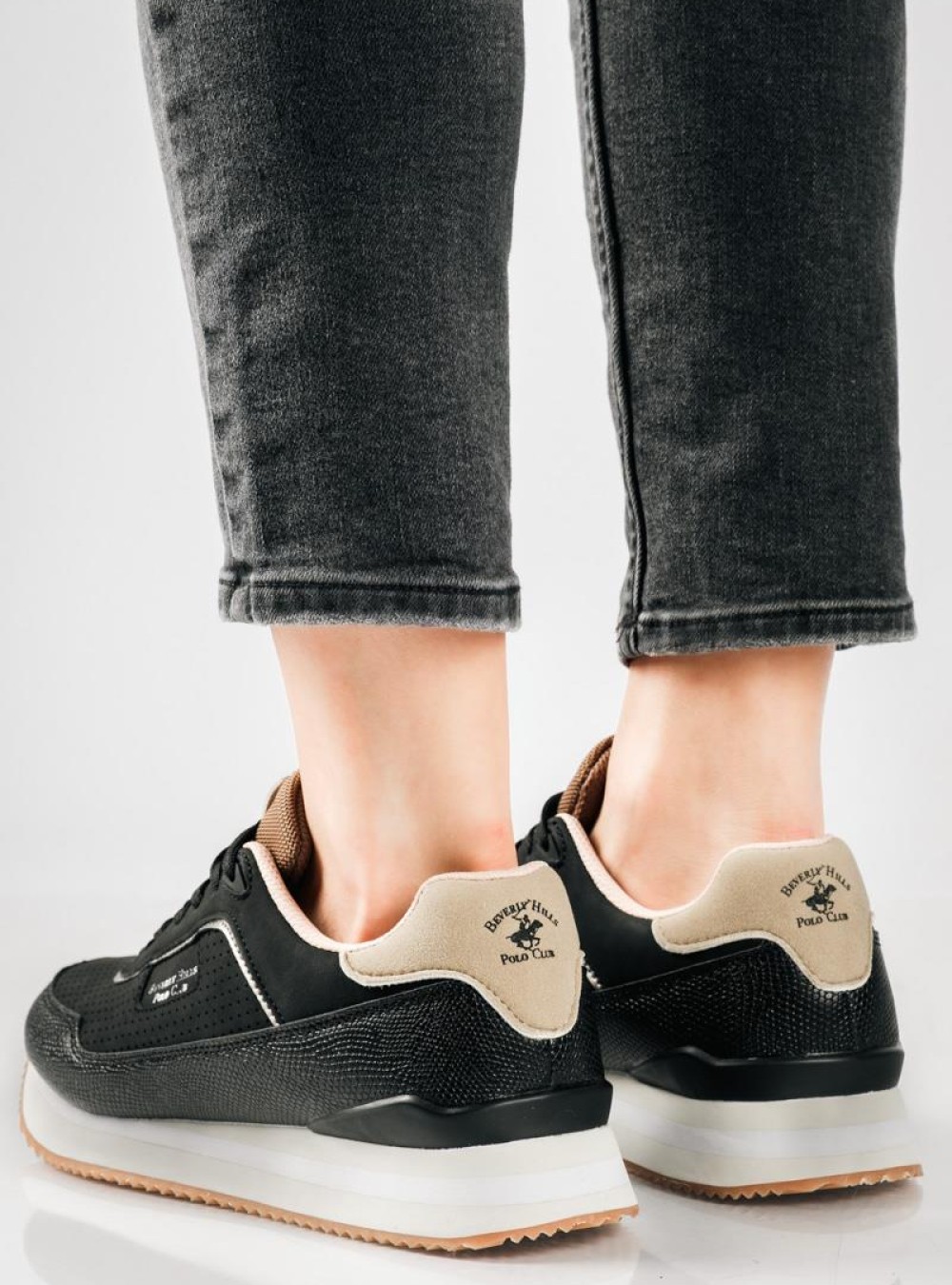 BEVERLY HILLS POLO CLUB γυναικεία sneakers με ανάγλυφη υφή ΜΑΥΡΟ BEVERLY HILLS POLO CLUB γυναικεία sneakers με ανάγλυφη υφή ΜΑΥΡΟ