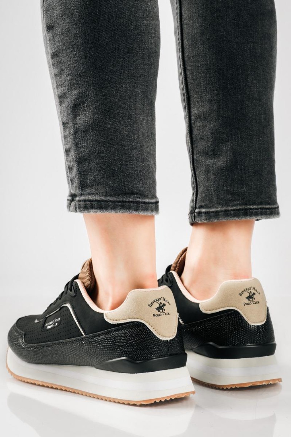 BEVERLY HILLS POLO CLUB γυναικεία sneakers με ανάγλυφη υφή ΜΑΥΡΟ BEVERLY HILLS POLO CLUB γυναικεία sneakers με ανάγλυφη υφή ΜΑΥΡΟ