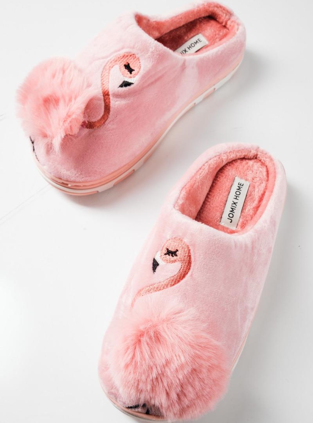 Γυναικείες χειμερινές παντόφλες με σχέδιο flamingo και pom pom ΡΟΖ Γυναικείες χειμερινές παντόφλες με σχέδιο flamingo και pom pom ΡΟΖ