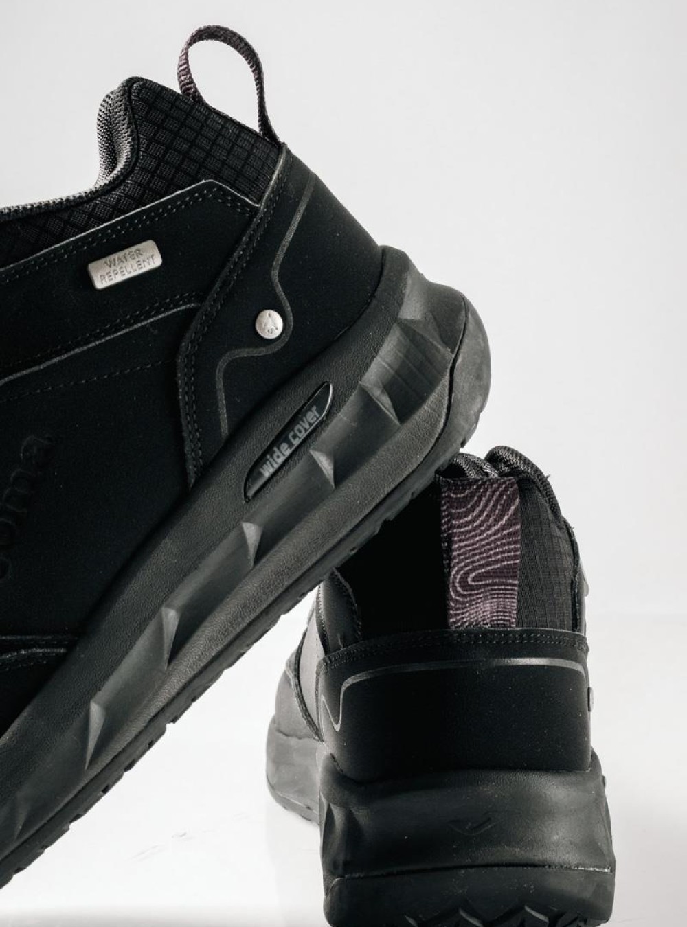 JOMA αθλητικά αδιάβροχα μαύρα μποτάκια με memory foam JOMA αθλητικά αδιάβροχα μαύρα μποτάκια με memory foam