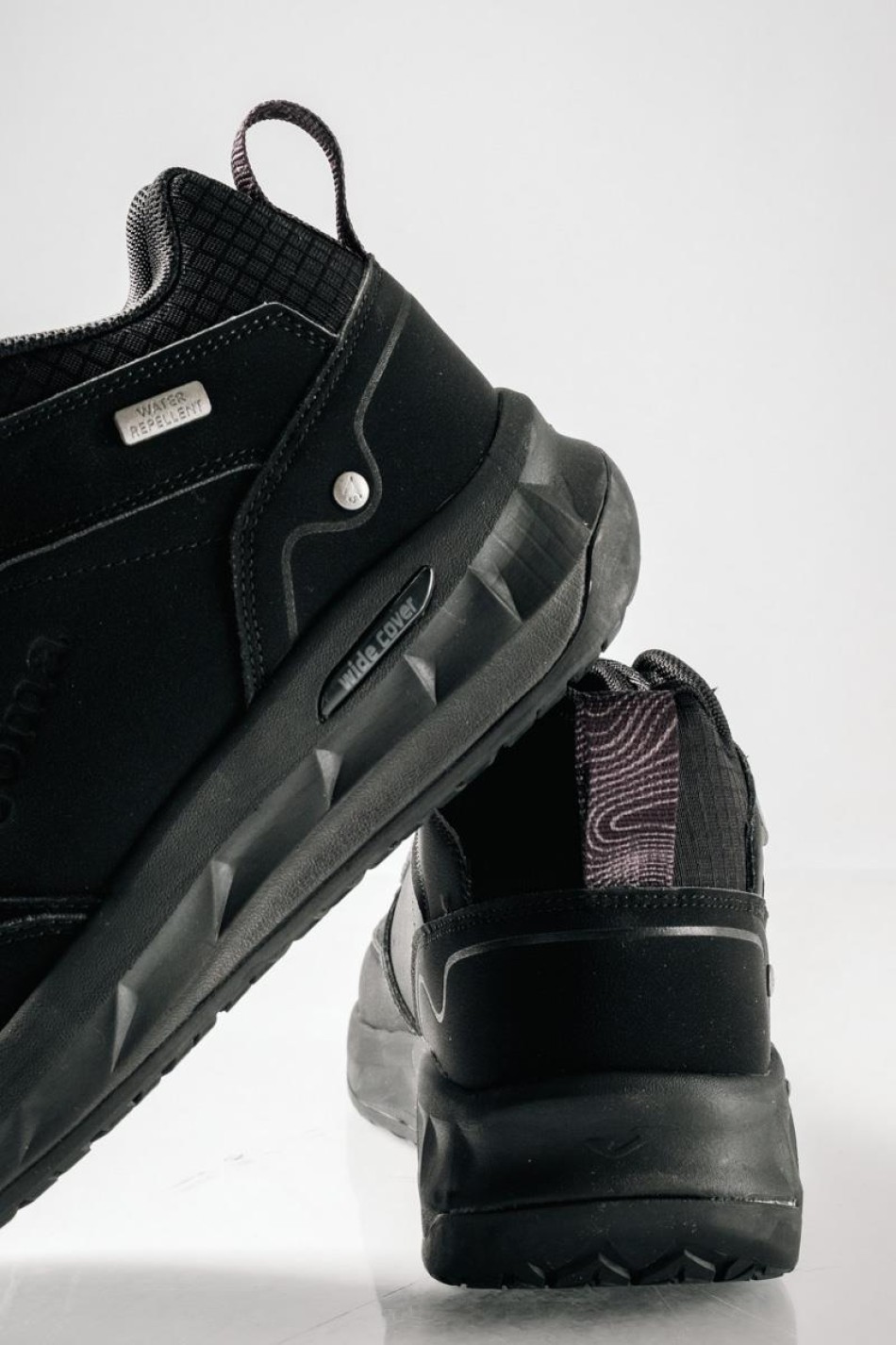 JOMA αθλητικά αδιάβροχα μαύρα μποτάκια με memory foam JOMA αθλητικά αδιάβροχα μαύρα μποτάκια με memory foam