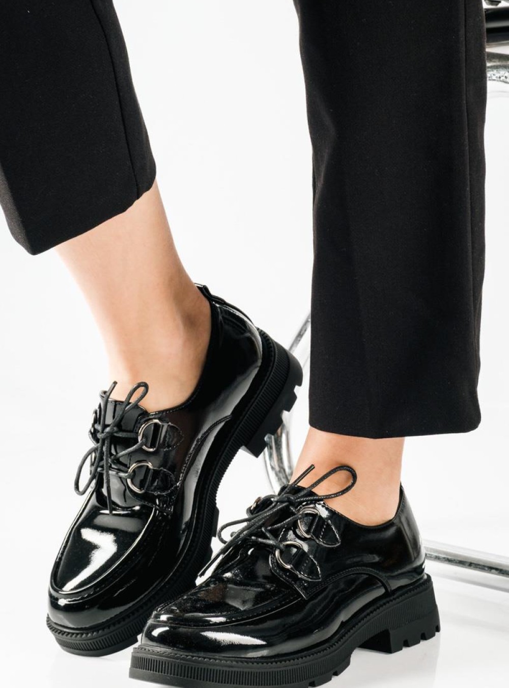 B-SOFT γυναικεία μαύρα λουστρίνι δετά loafers B-SOFT γυναικεία μαύρα λουστρίνι δετά loafers