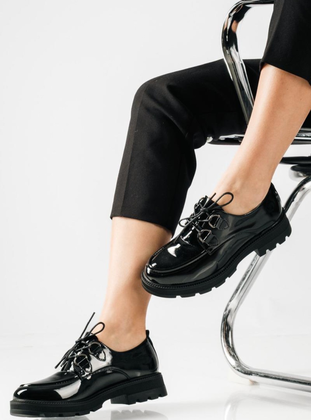 B-SOFT γυναικεία μαύρα λουστρίνι δετά loafers B-SOFT γυναικεία μαύρα λουστρίνι δετά loafers