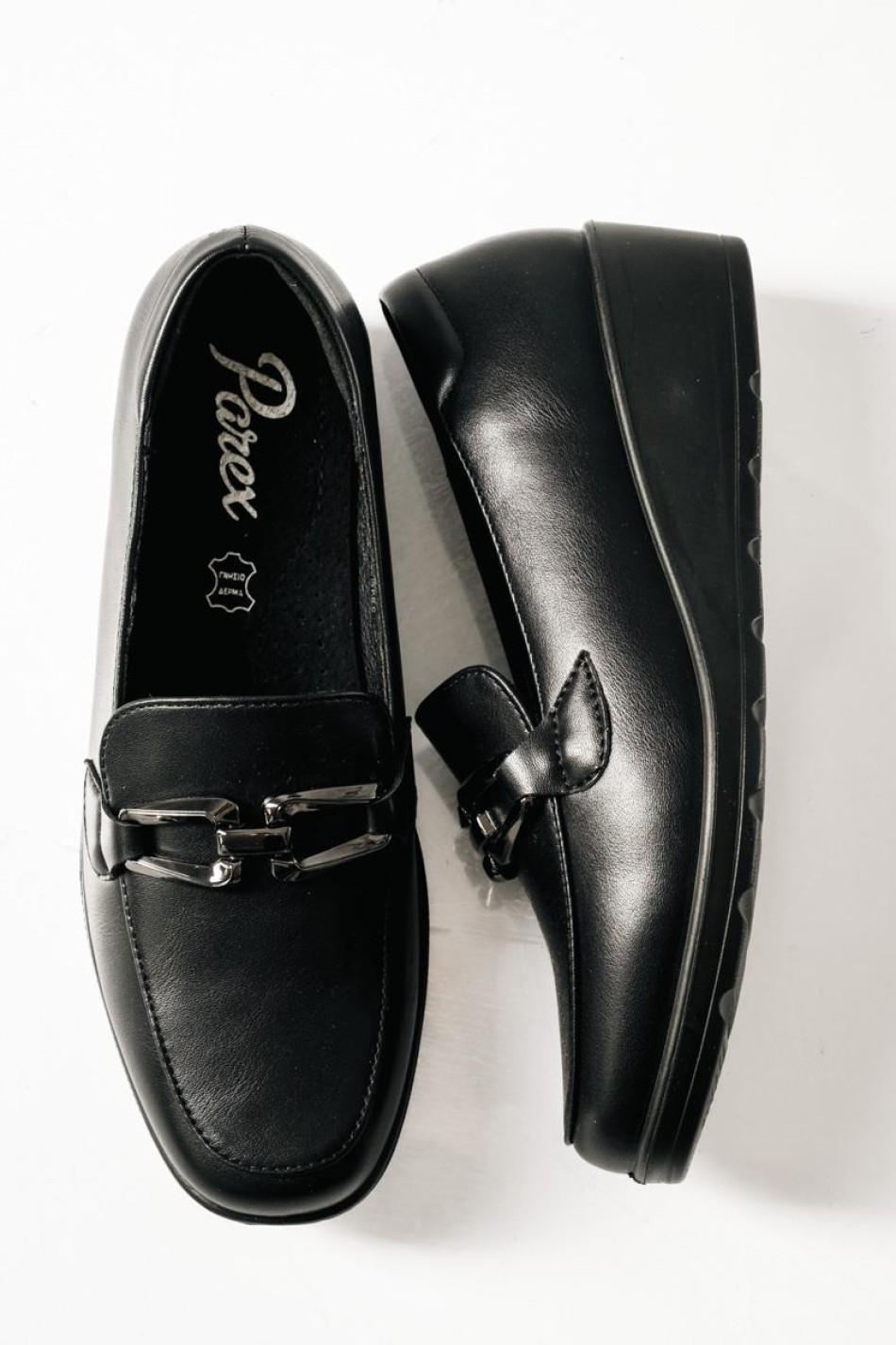 PAREX γυναικεία ανατομικά loafers με δερμάτινο πάτο σε μαύρο χρώμα