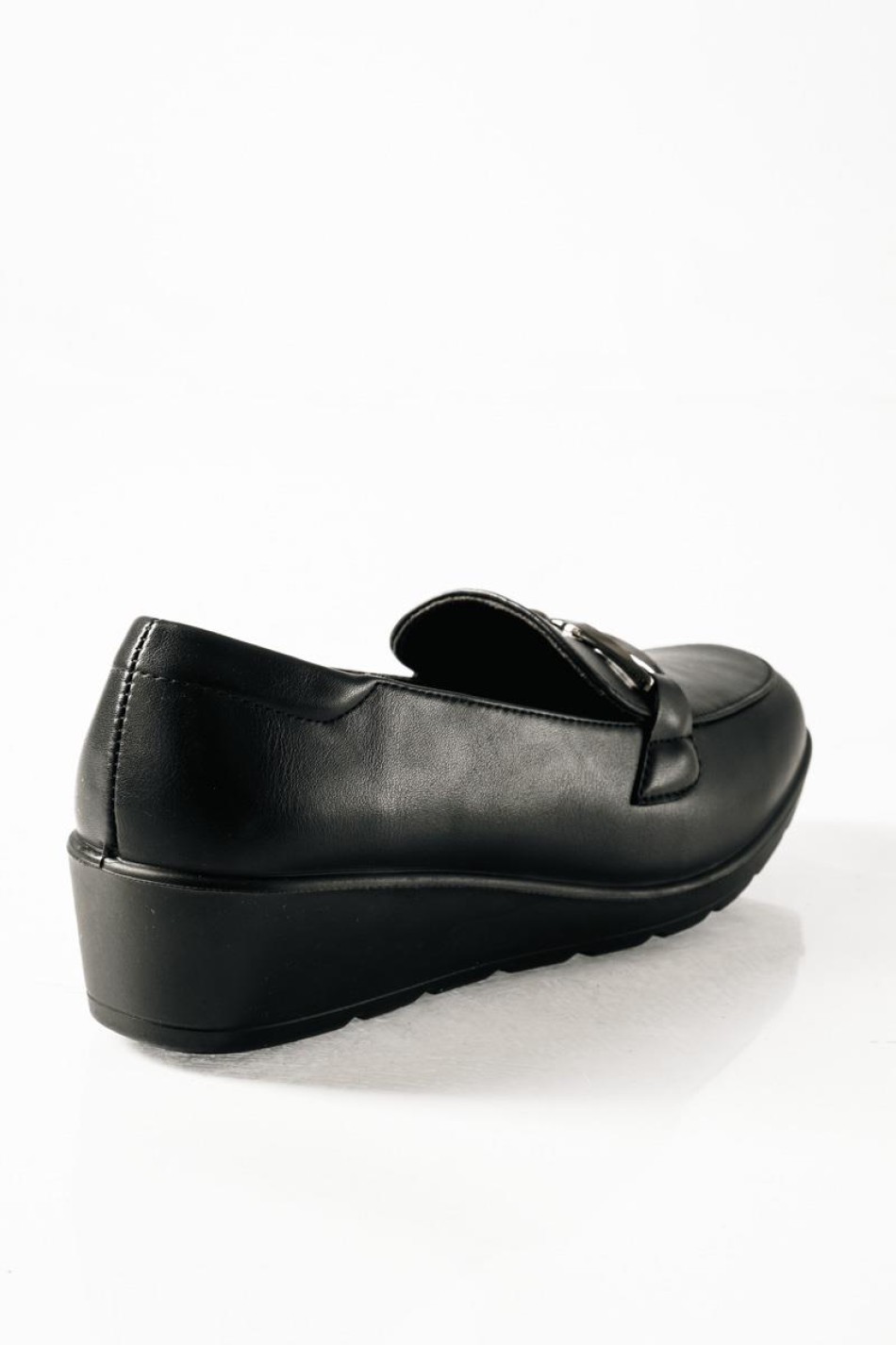 PAREX γυναικεία ανατομικά loafers με δερμάτινο πάτο σε μαύρο χρώμα PAREX γυναικεία ανατομικά loafers με δερμάτινο πάτο σε μαύρο χρώμα