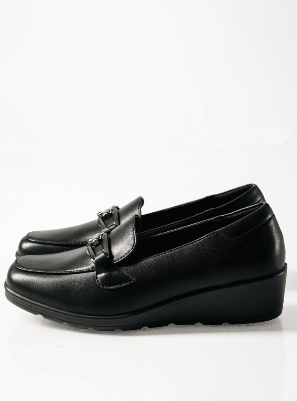 PAREX γυναικεία ανατομικά loafers με δερμάτινο πάτο σε μαύρο χρώμα PAREX γυναικεία ανατομικά loafers με δερμάτινο πάτο σε μαύρο χρώμα