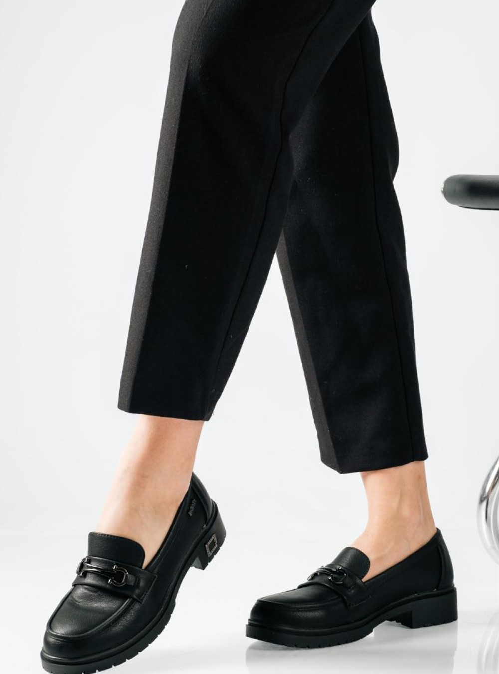 B-SOFT μαύρα γυναικεία loafers με αναπαυτικό δερμάτινο πάτο B-SOFT μαύρα γυναικεία loafers με αναπαυτικό δερμάτινο πάτο