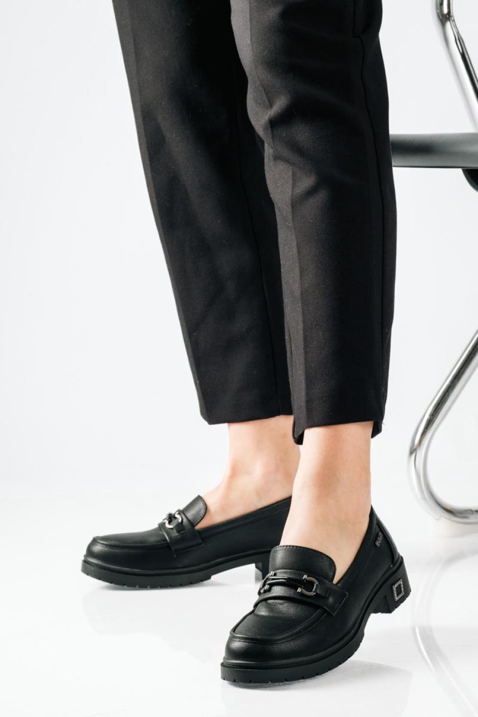 B-SOFT μαύρα γυναικεία loafers με αναπαυτικό δερμάτινο πάτο B-SOFT μαύρα γυναικεία loafers με αναπαυτικό δερμάτινο πάτο