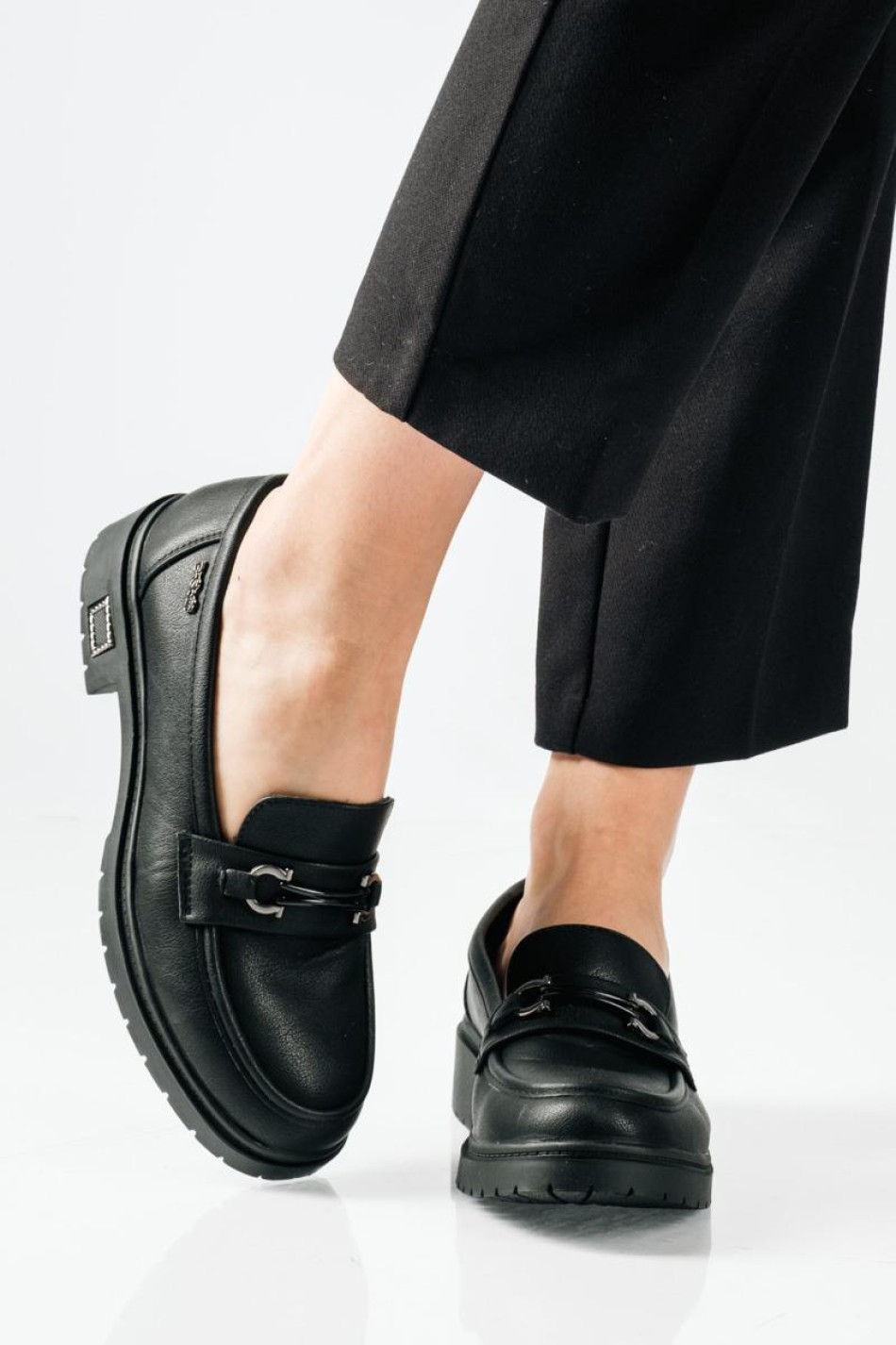 B-SOFT μαύρα γυναικεία loafers με αναπαυτικό δερμάτινο πάτο B-SOFT μαύρα γυναικεία loafers με αναπαυτικό δερμάτινο πάτο